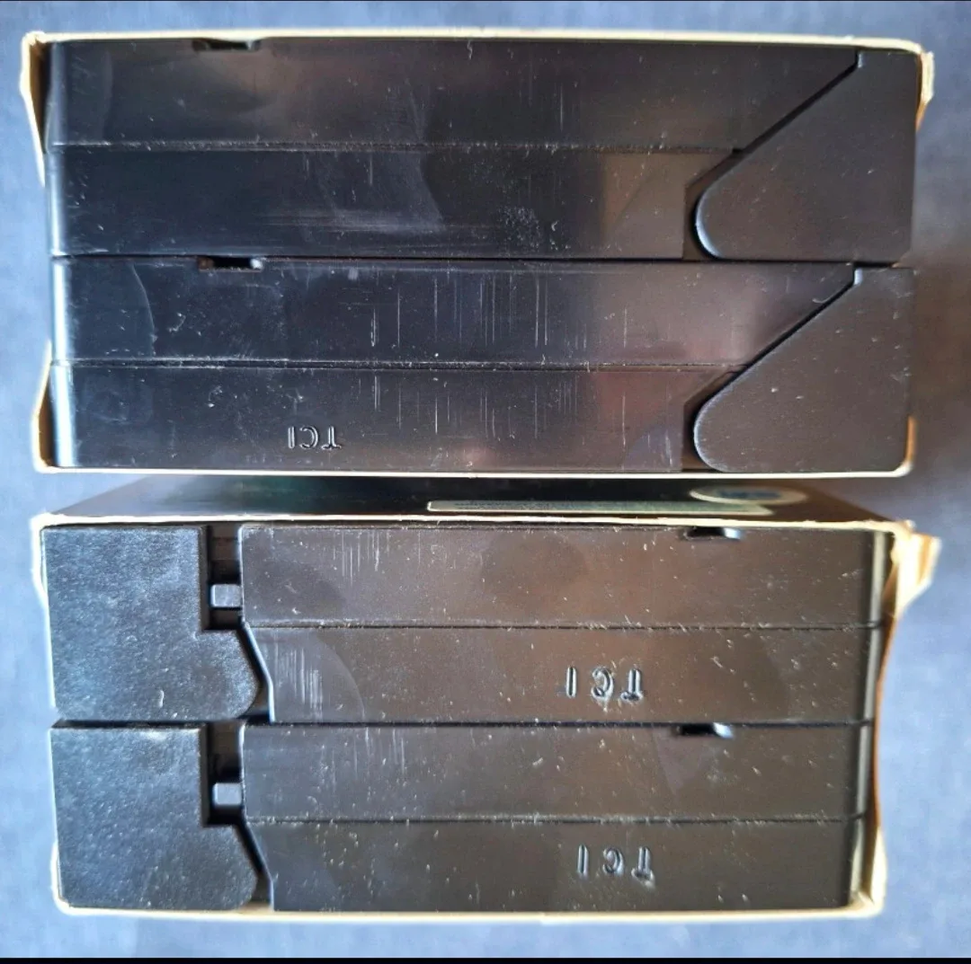 Jurassic Park & The Lost World VHS Collector's Edition image indicator(3)