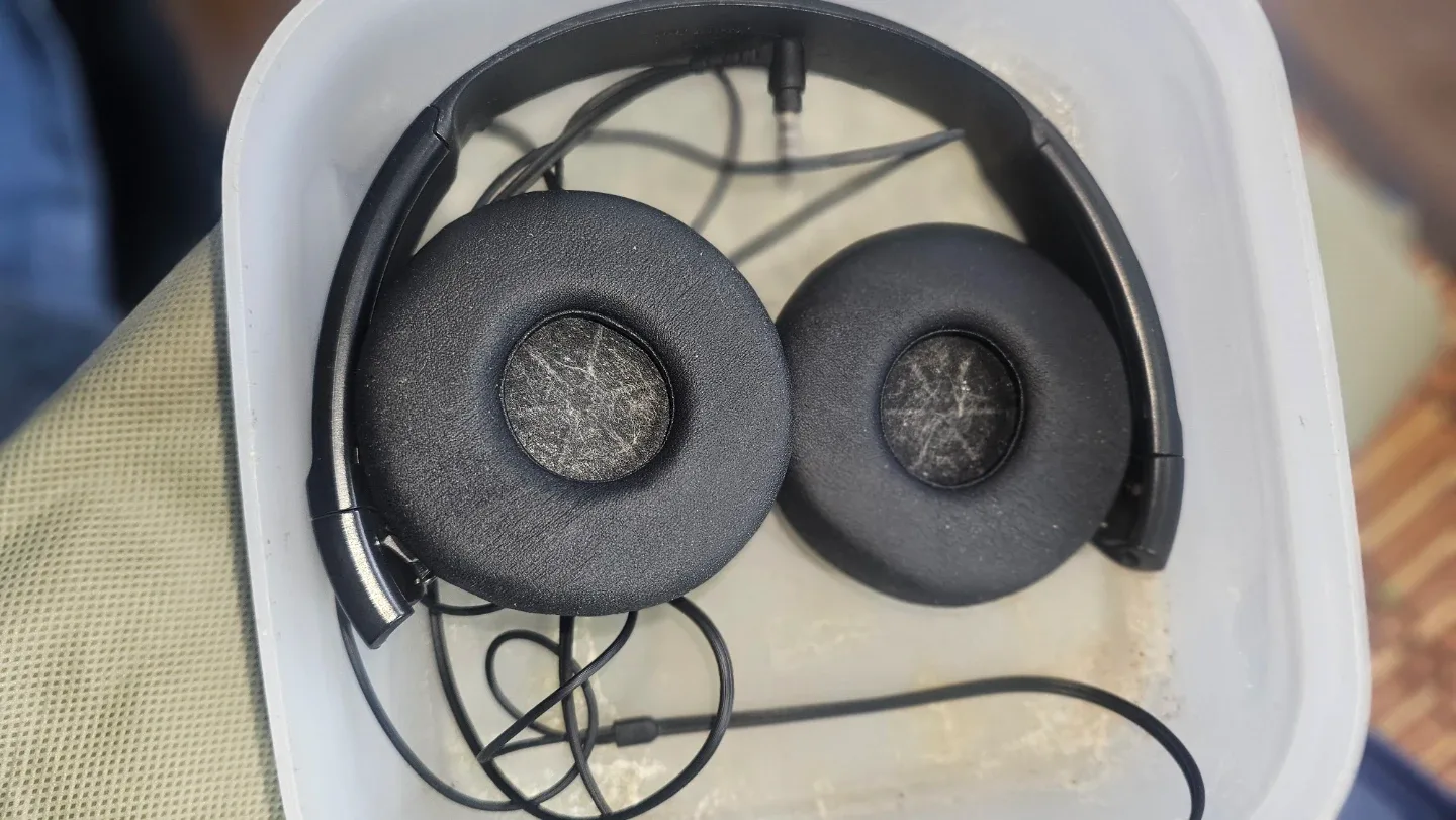 Feee Sony Headphones - Black🥕 image indicator(2)