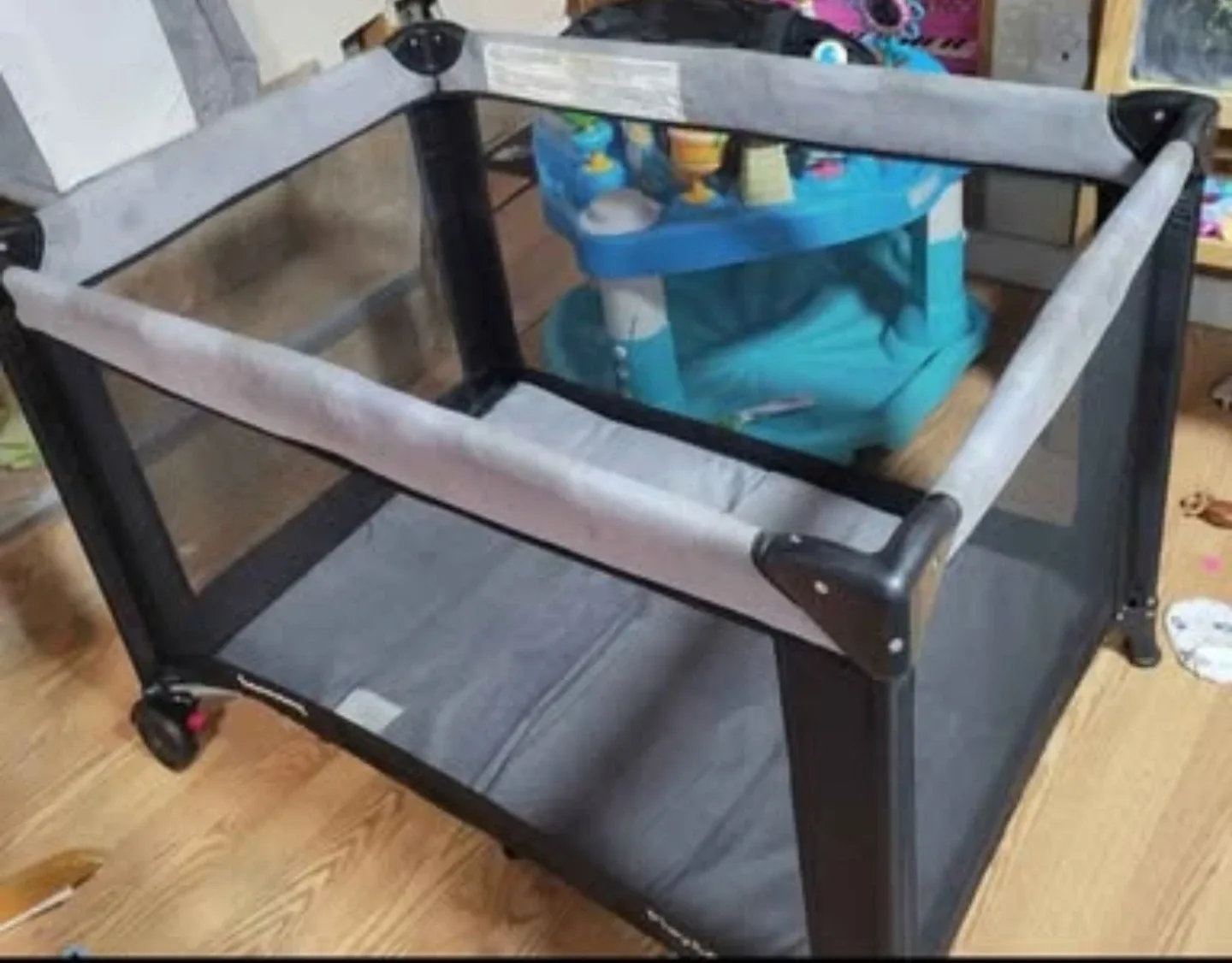 Graco Pack 'n Play Portable Playard image indicator(4)