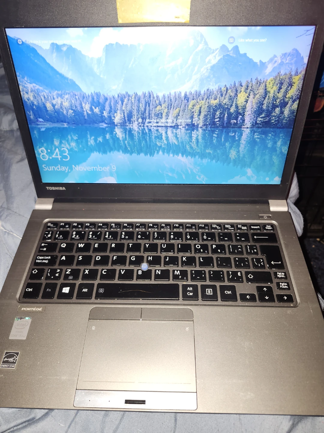 Toshiba Portégé Laptop - photo 3