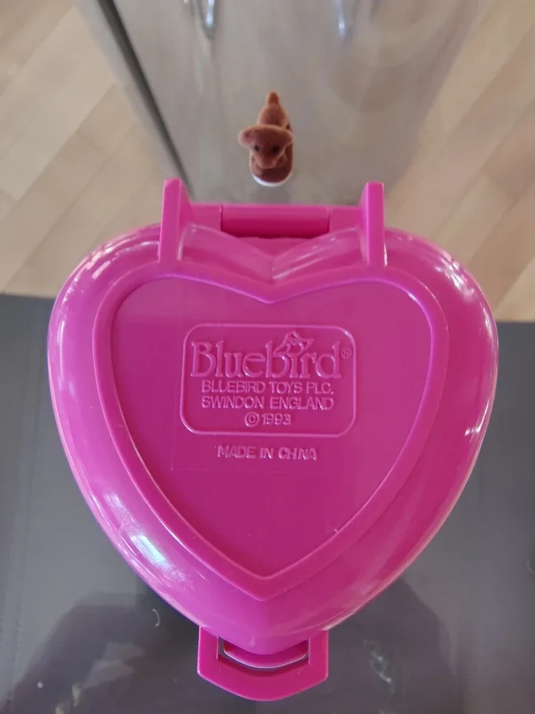 Collectible Vintage 1993 Polly Pocket Precious Puppies Compact image indicator(4)