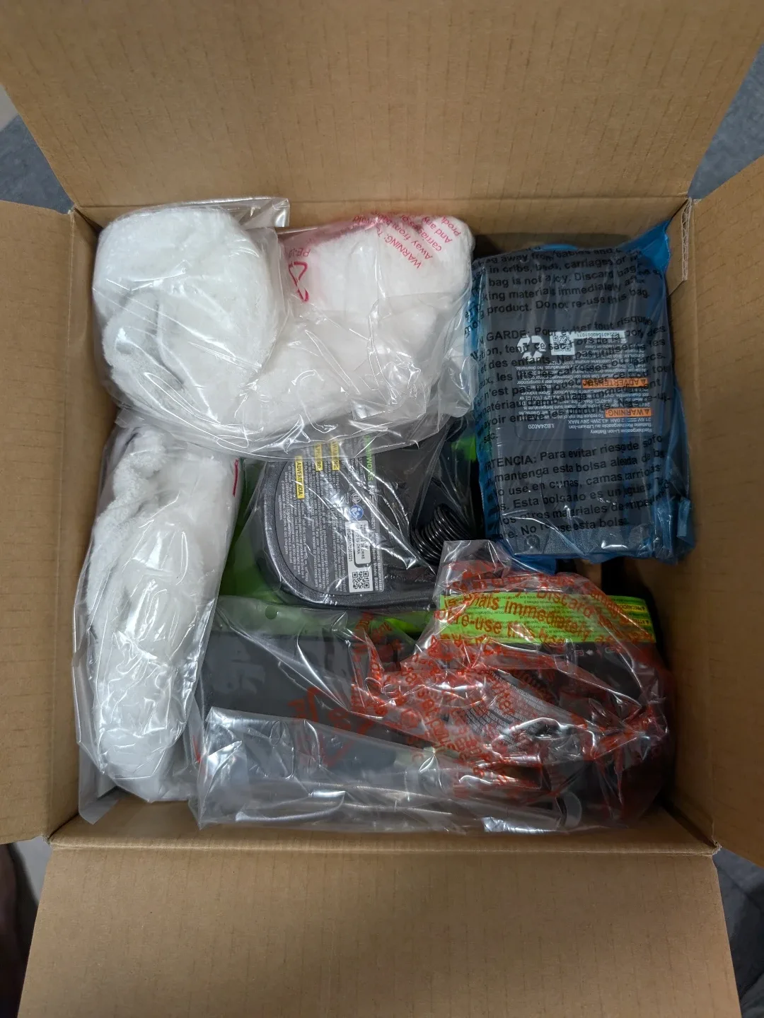 Greenworks POWERALL 24V Buffer Polisher - 10 Inch Pad image indicator(4)