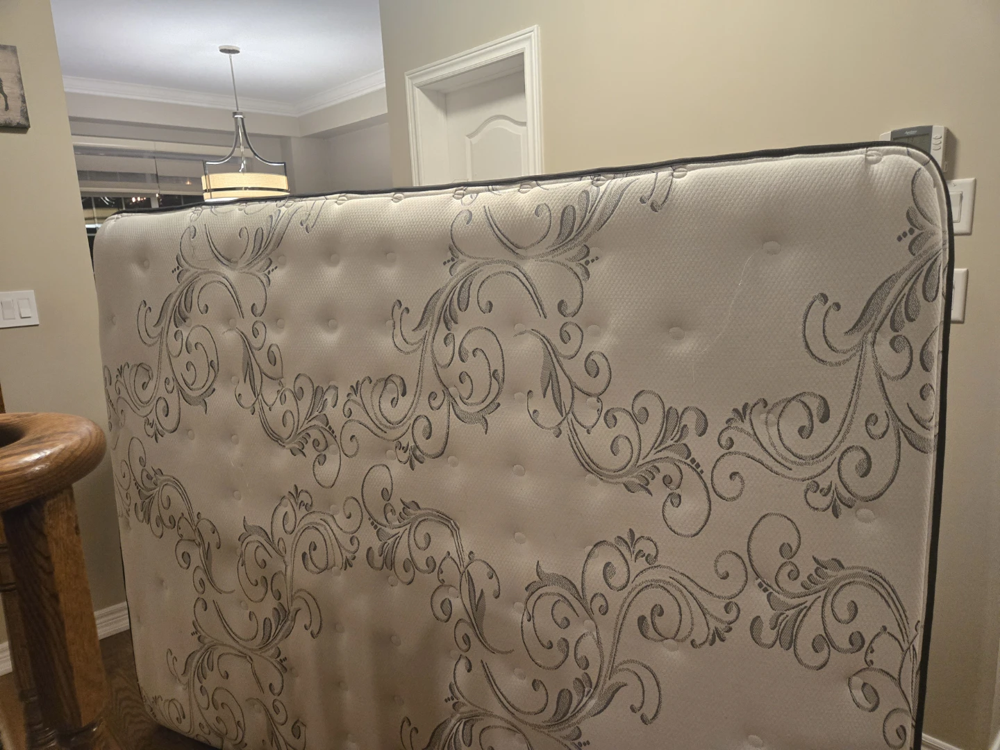 Sealy Posturepedic Mattress - photo 3