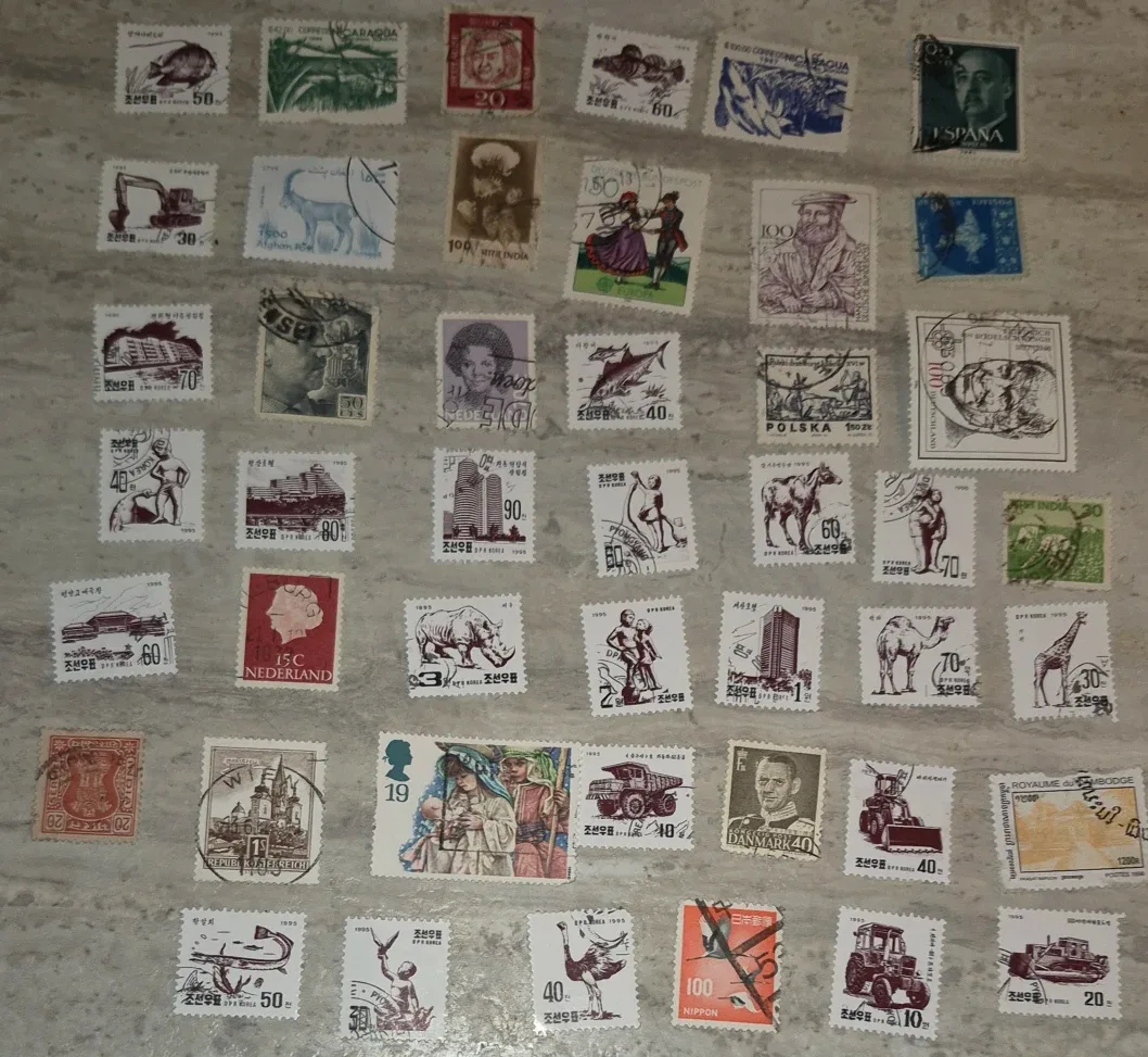 Vintage & Collectable Stamps image indicator(2)