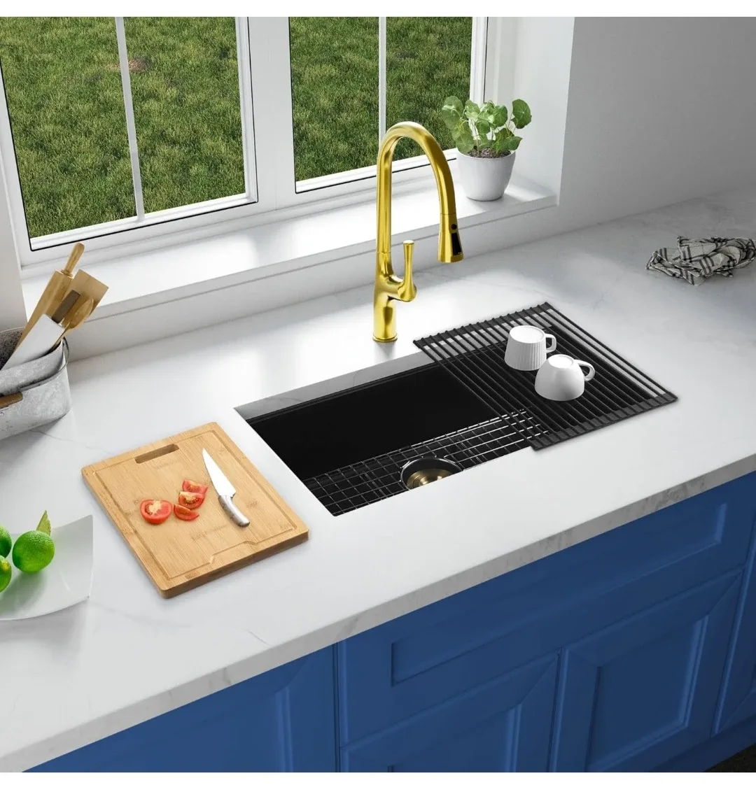 32" x 18" Black Kitchen Sink image indicator(2)