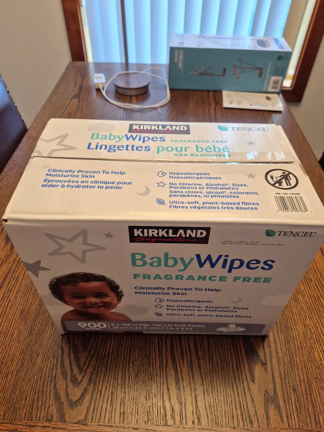 Baby Wipes: Sealed Box of 900 (9 packs of 100) image indicator(2)
