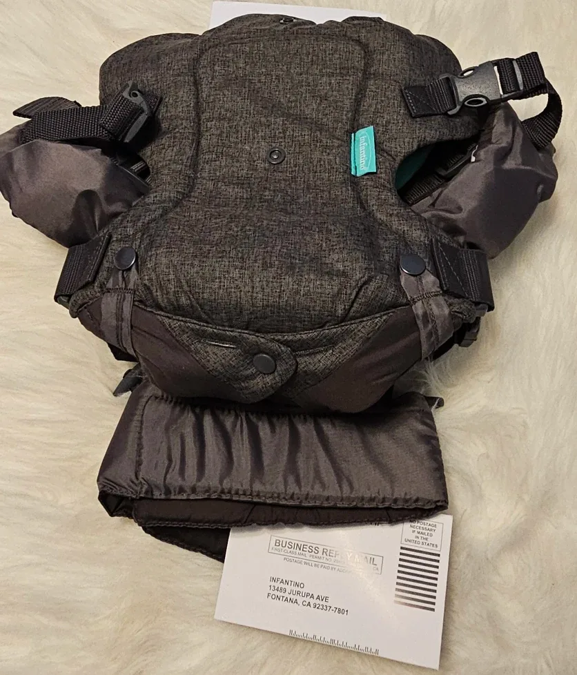 Infantino Flip 4-in-1 Convertible Carrier Grey image indicator(4)