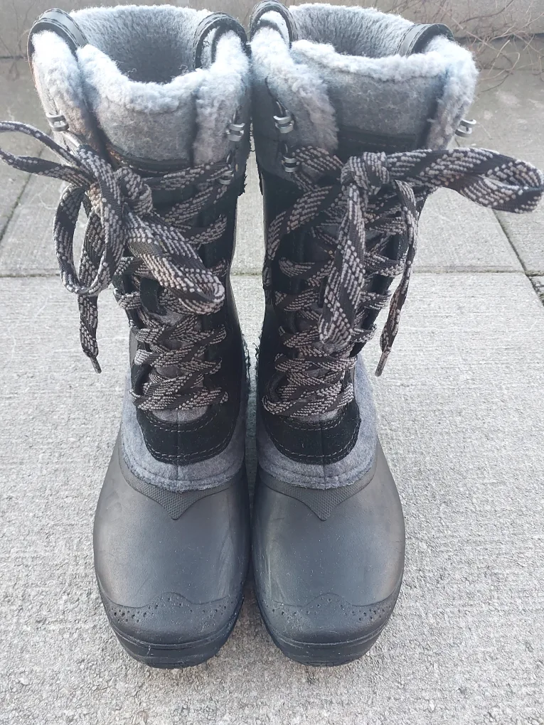 The North Face Women's Snow Boots - Size 9