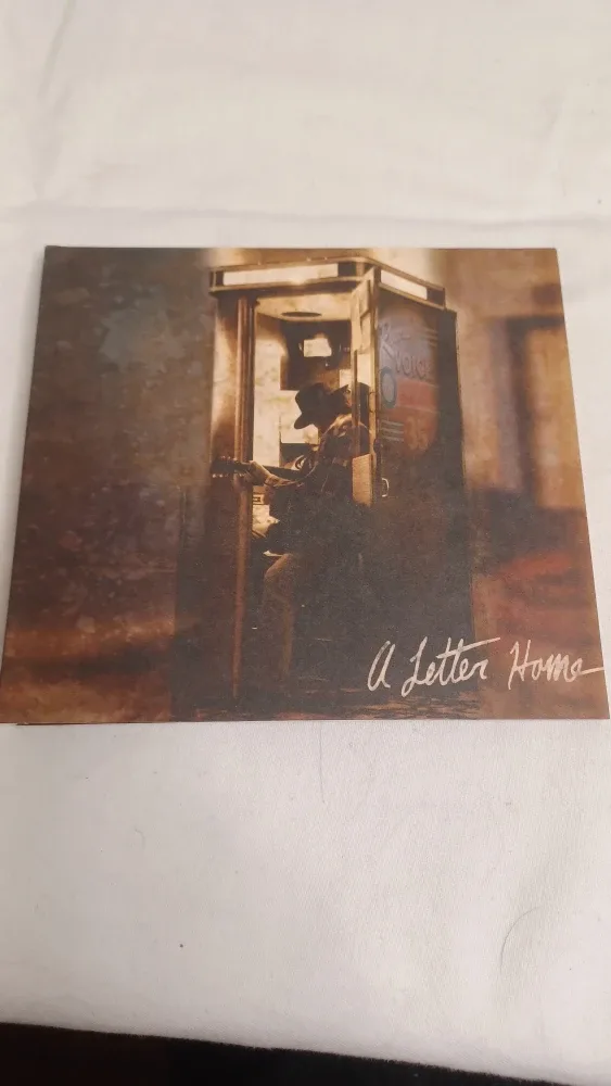 Neil Young CD 70s–2010s Essentials Collection image indicator(6)