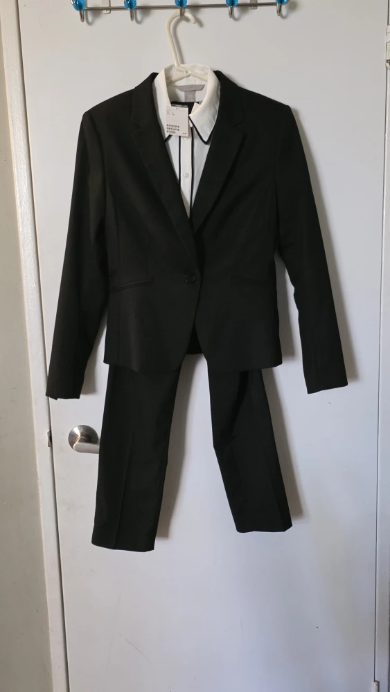 H&M Black Suit Set - Size US 4,women's Fashion 3 pieces