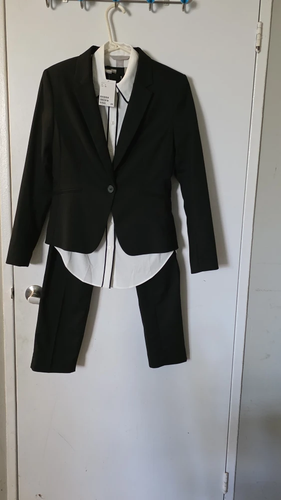 H&M Black Suit Set - Size US 4,women's Fashion 3 pieces - photo 4
