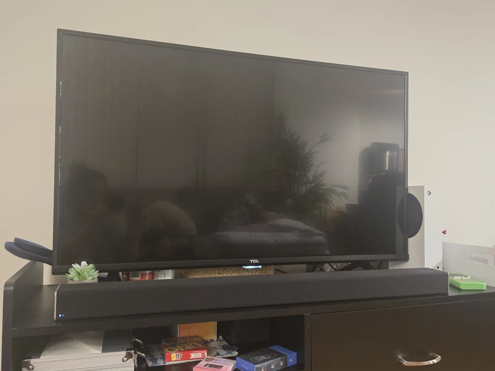 TCL 43" Class 4-Series 4K UHD HDR Smart Android TV - photo 2
