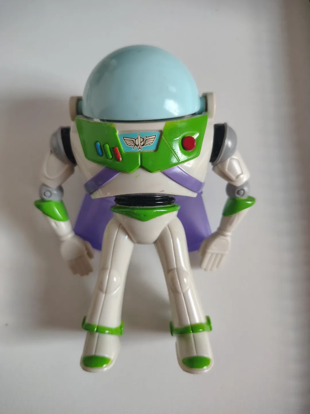2 Vintage Buzz Lightyear Figurines – Rare + Working Parts image indicator(4)
