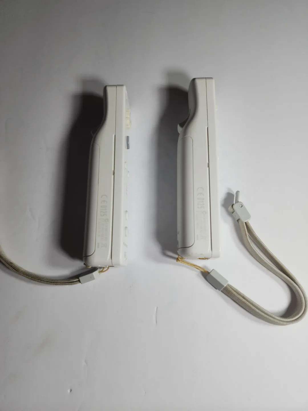 Nintendo Wii Remote Controllers image indicator(2)