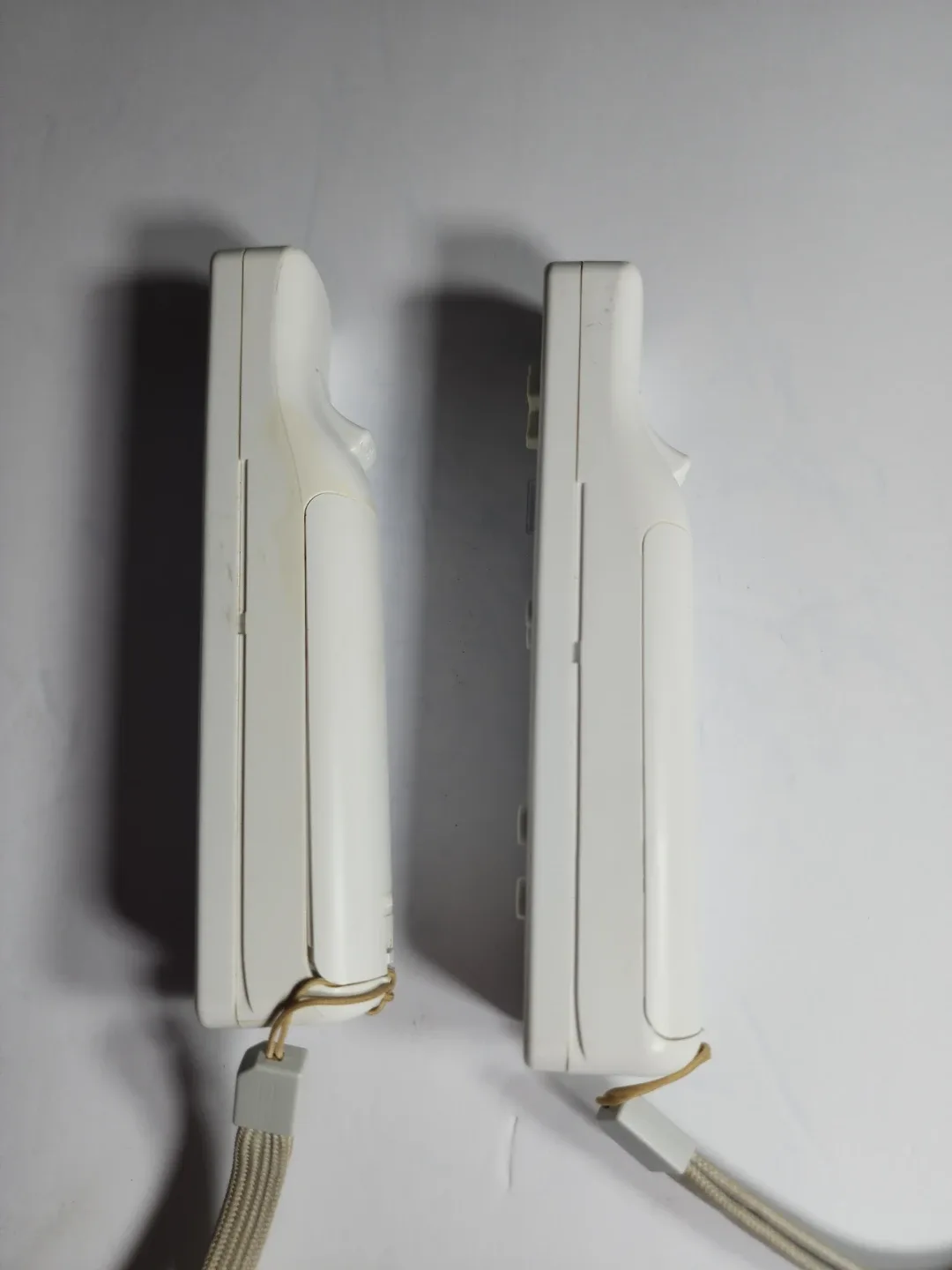 Nintendo Wii Remote Controllers image indicator(4)