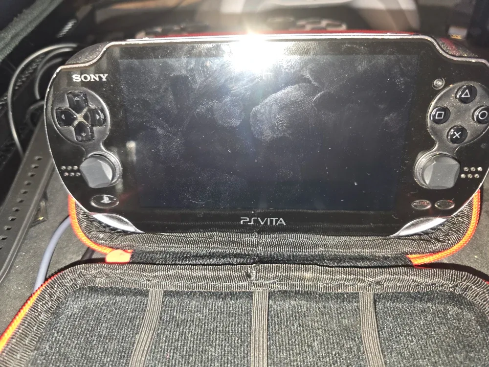 Psvita Oled moddded in mint condition