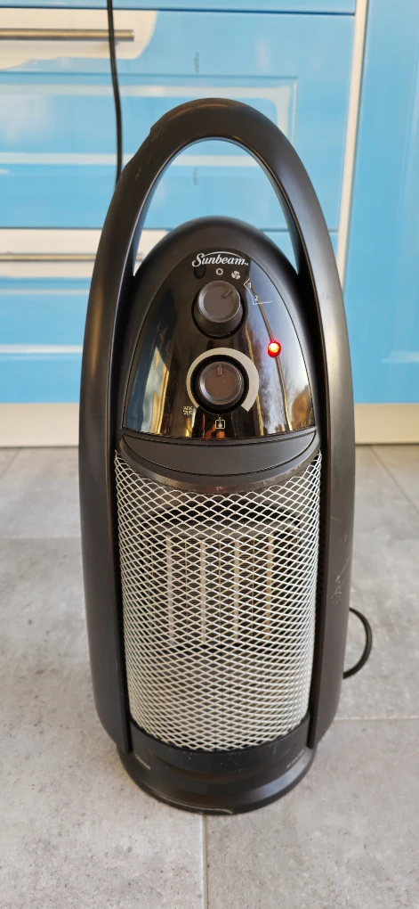 Sunbeam 18” Ceramic Small Tower Heater