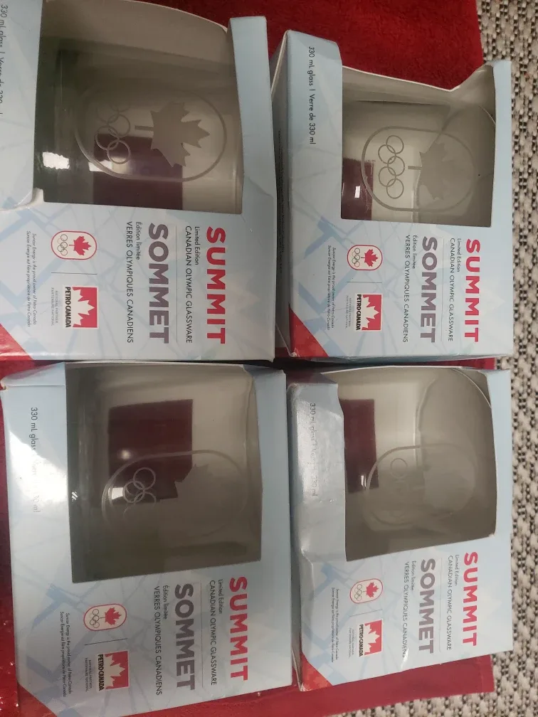Summit Canadian Olympic Glassware - New in Box! image indicator(2)