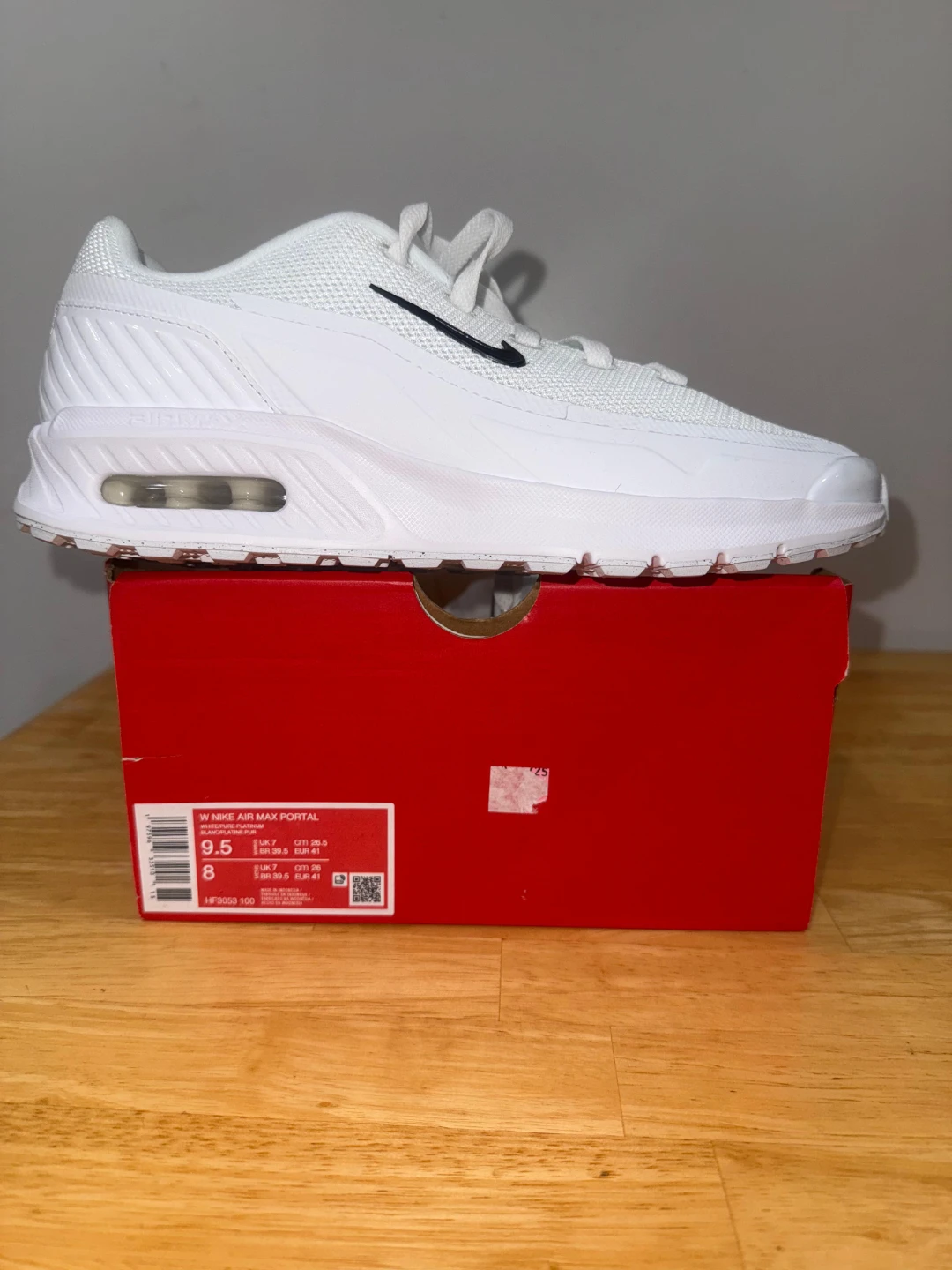Nike Air Max Portal, Women's size 9.5 - photo 2