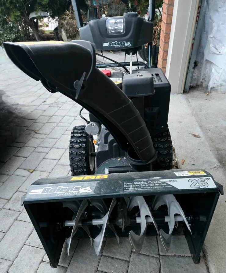 Bolens Premium 26" 2-STG Push Start Snow Blower (31AH54LF565)