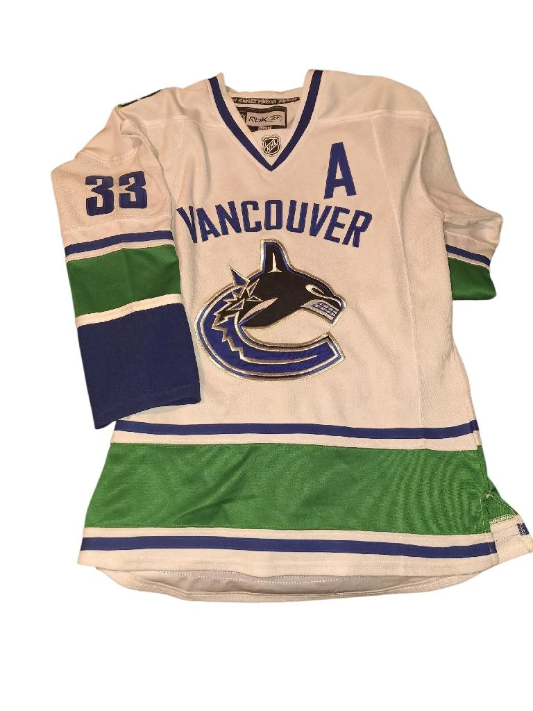 Vancouver Canucks H. Sedin #33 Reebok Jersey - Size 48