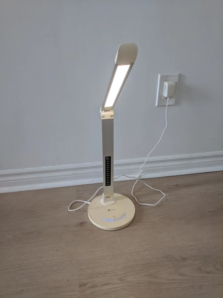 LED Desk Lamp with Adjustable Brightness image indicator(4)