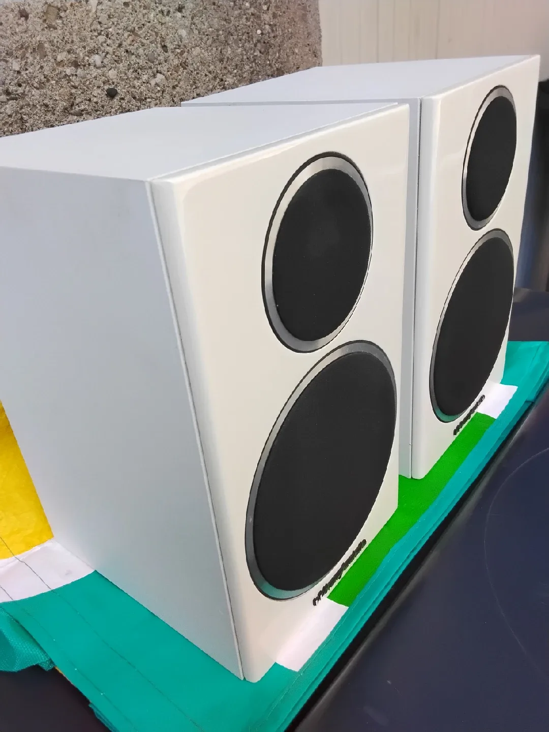 Wharfedale Diamond 210 Speakers - White