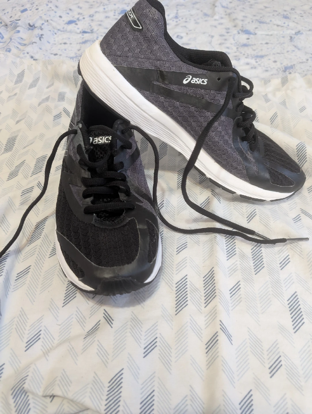 Asics T875N Running Shoes - US 6.5 - photo 2