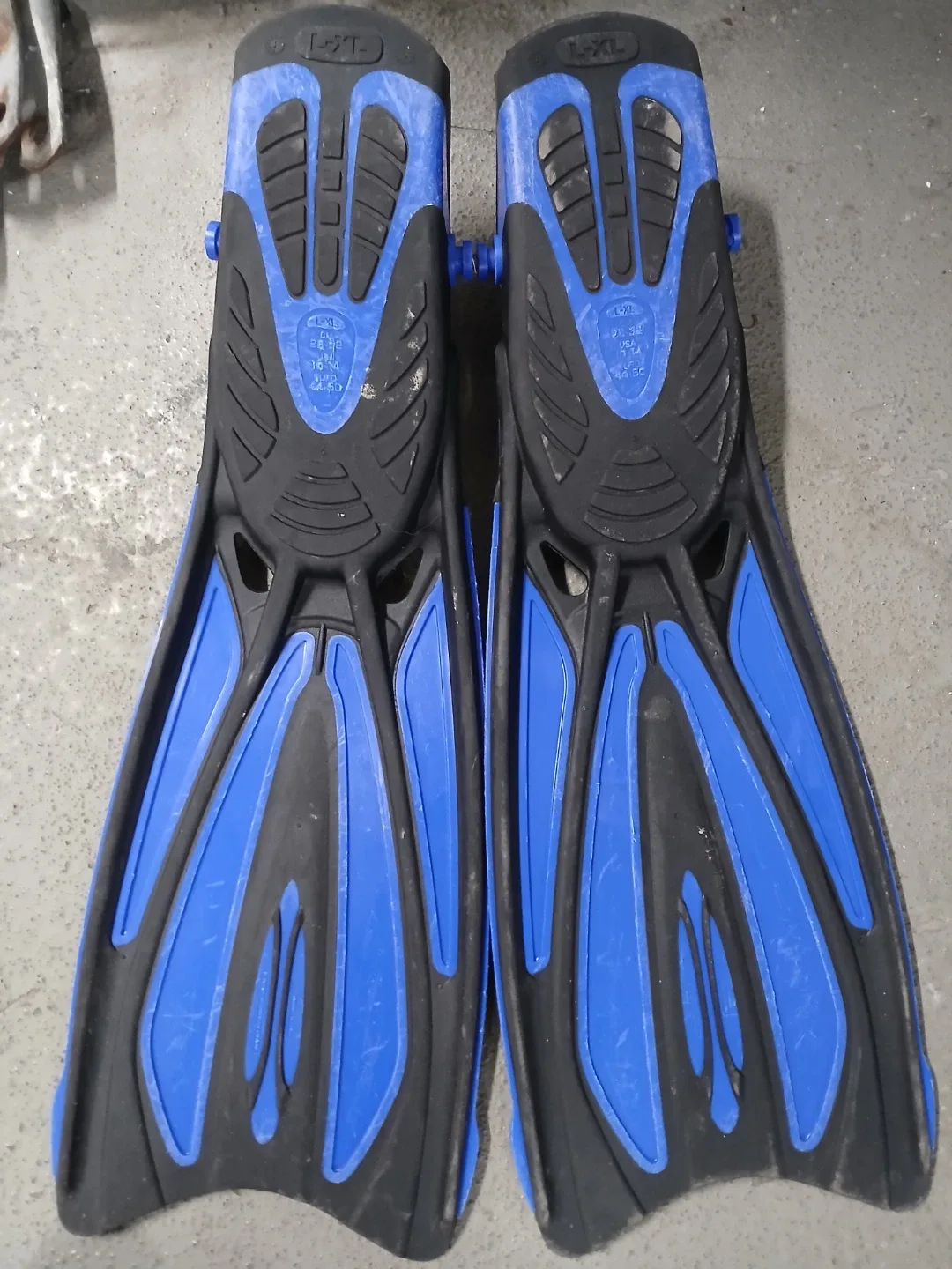 TUSA Diving Fins L-XL image indicator(2)
