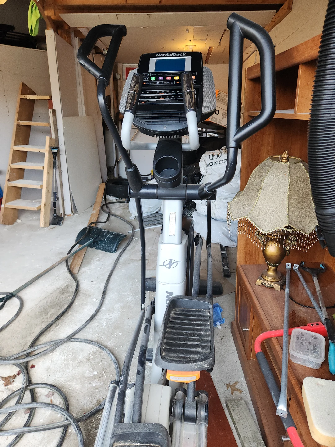 NordicTrack Elite 10.7 Elliptical - photo 5