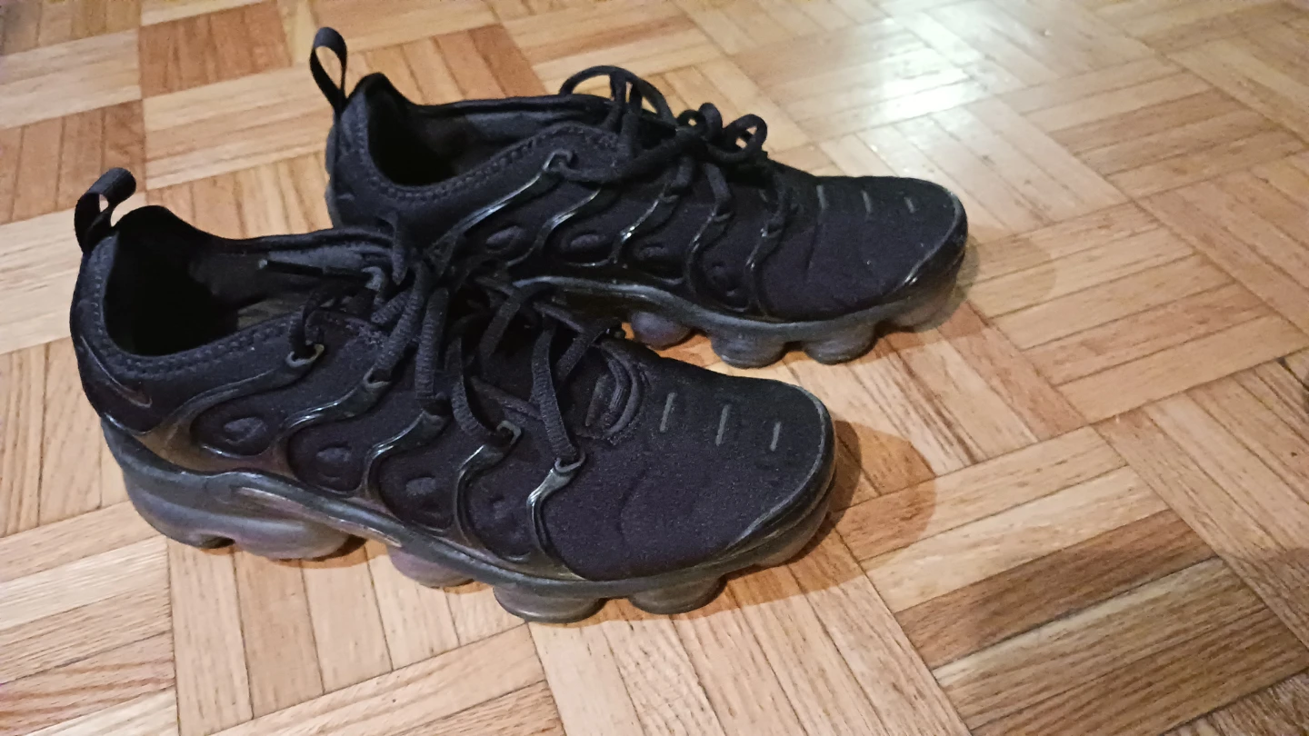 Nike Air VaporMax Plus - Black - photo 3