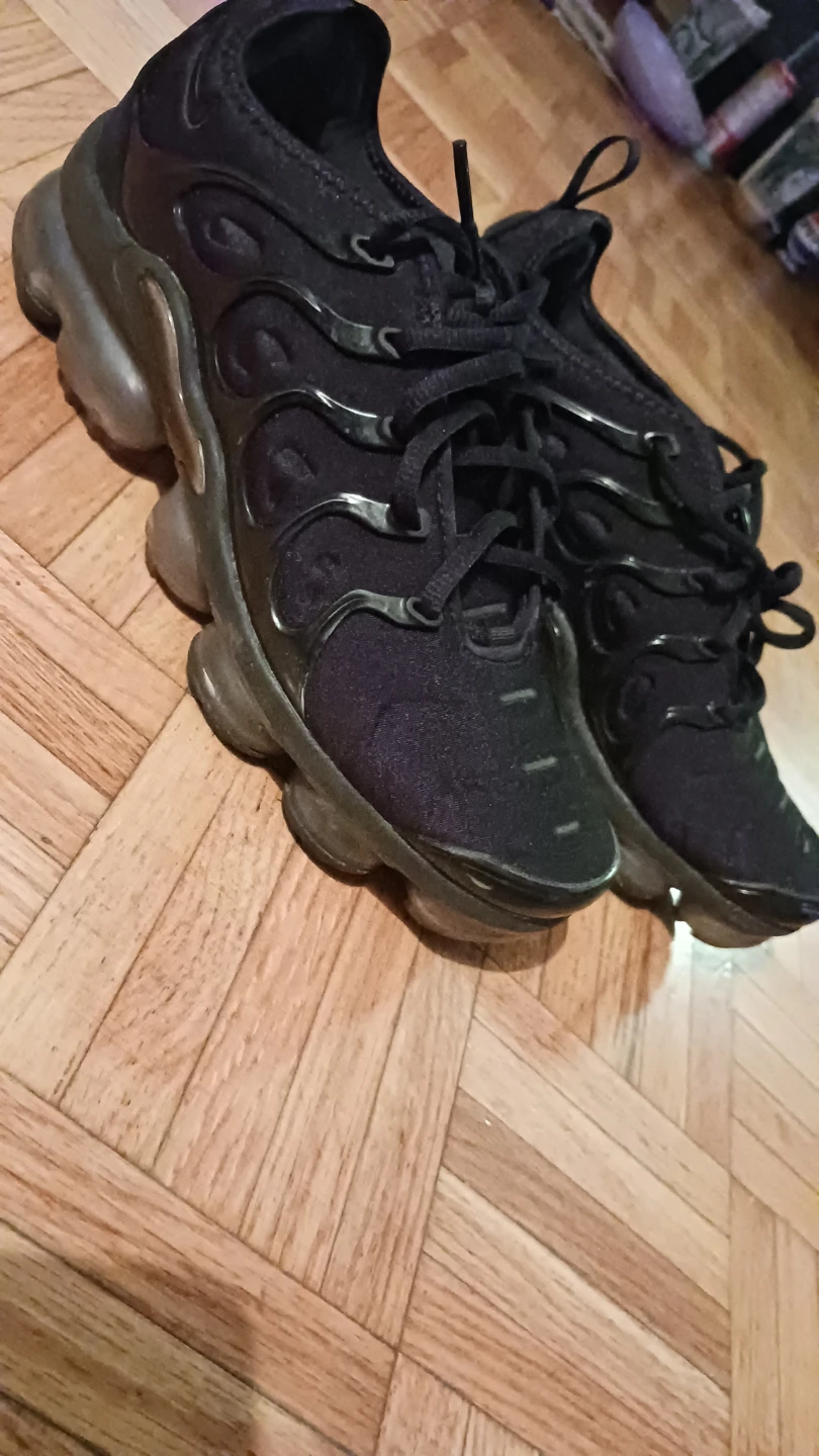 Nike Air VaporMax Plus - Black - photo 4