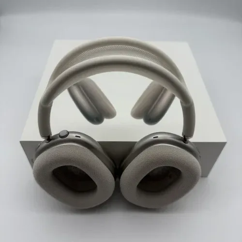 Apple AirPods Max - Silver - Like New! image indicator(4)