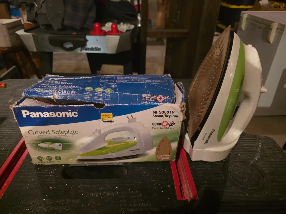 Panasonic NI-S300TR Steam/Dry Iron