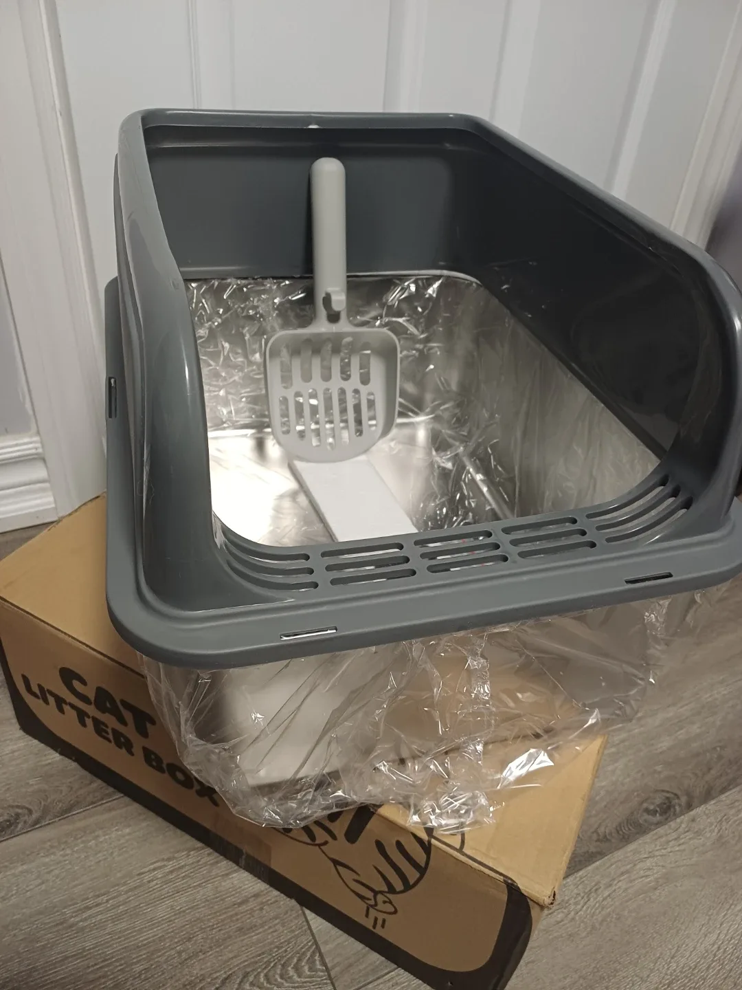 Cat Litter Box with Scoop & High Sides image indicator(5)