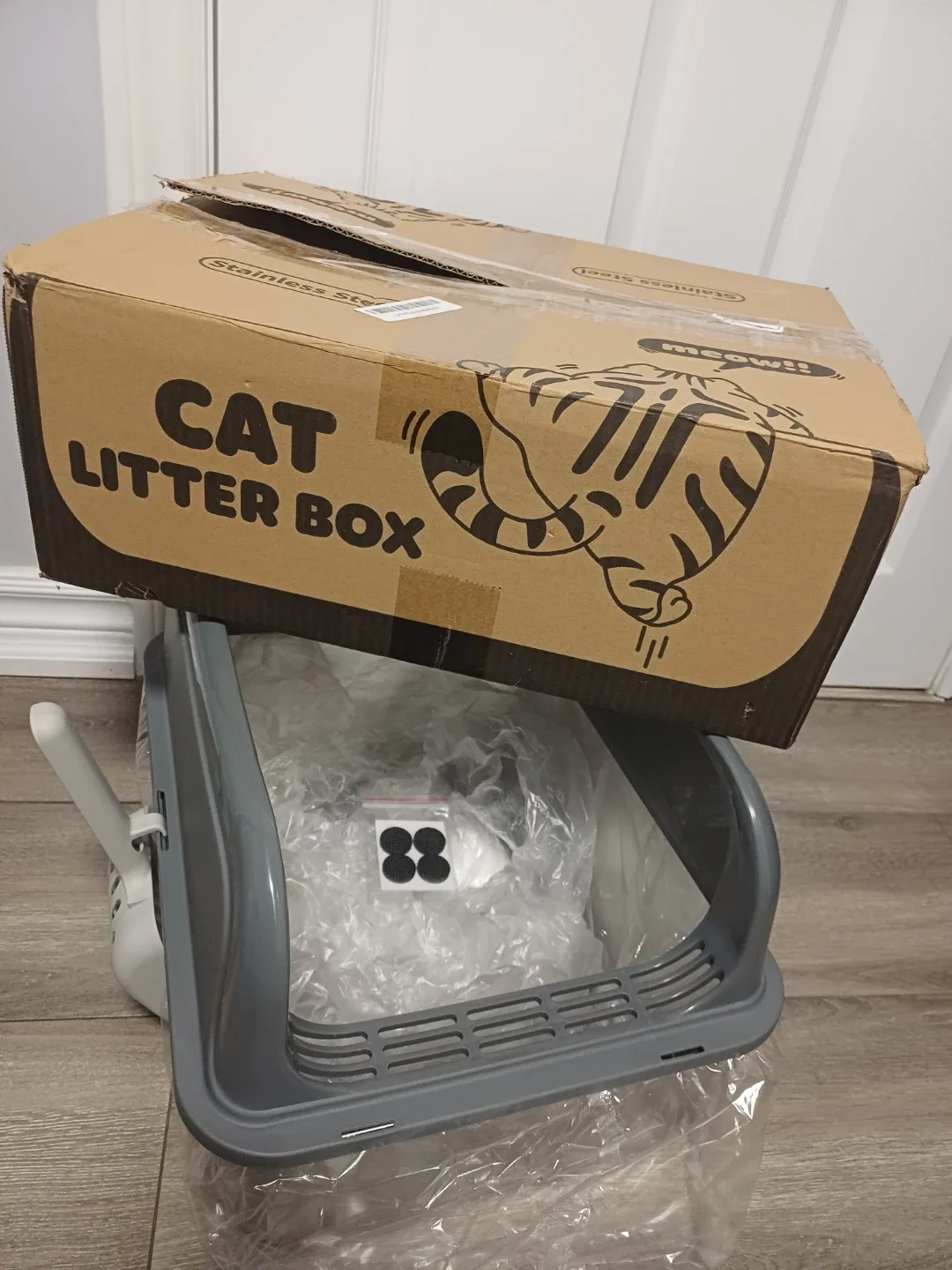 Cat Litter Box with Scoop & High Sides image indicator(8)