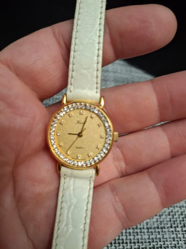 Koral Gold Plated Quartz Ladies Watch image indicator(4)