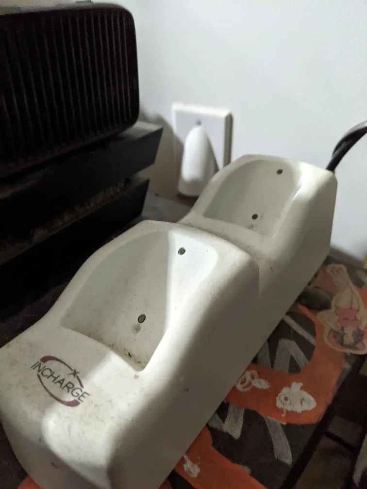 Xbox 360 Console with 250GB Hard Drive image indicator(5)