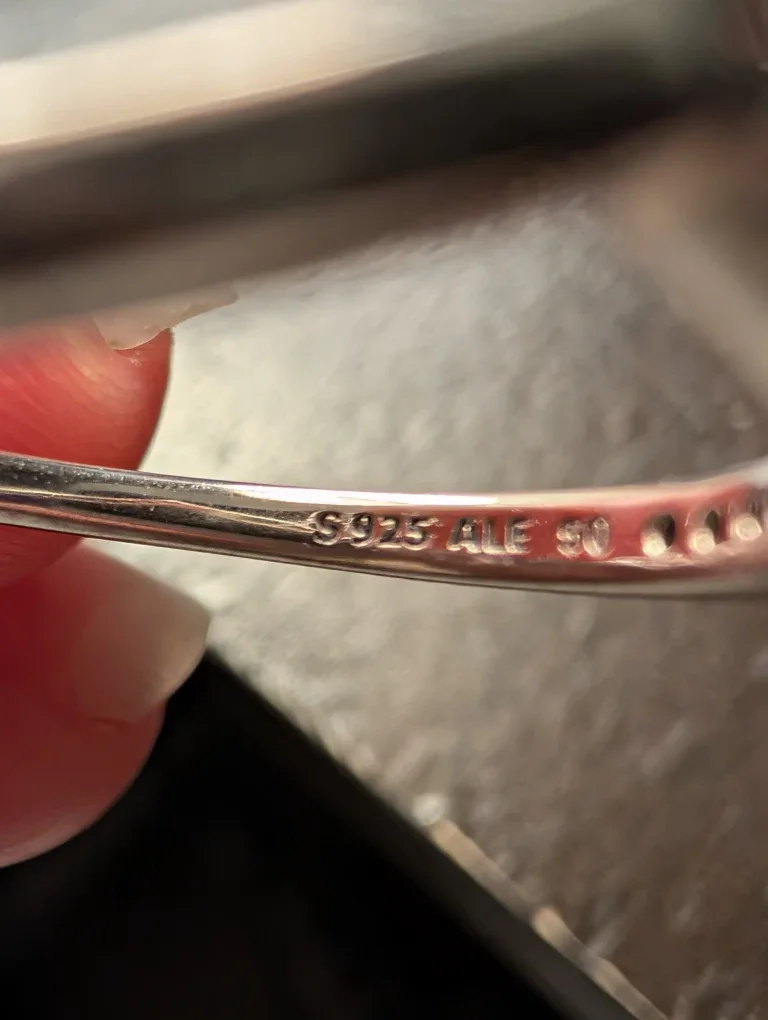 Silver-tone Ring with Stones image indicator(2)