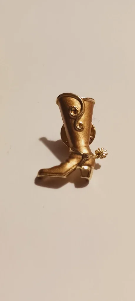 PINWestern Cowboy Boot Spurs Lapel Pin Tie Tack image indicator(4)