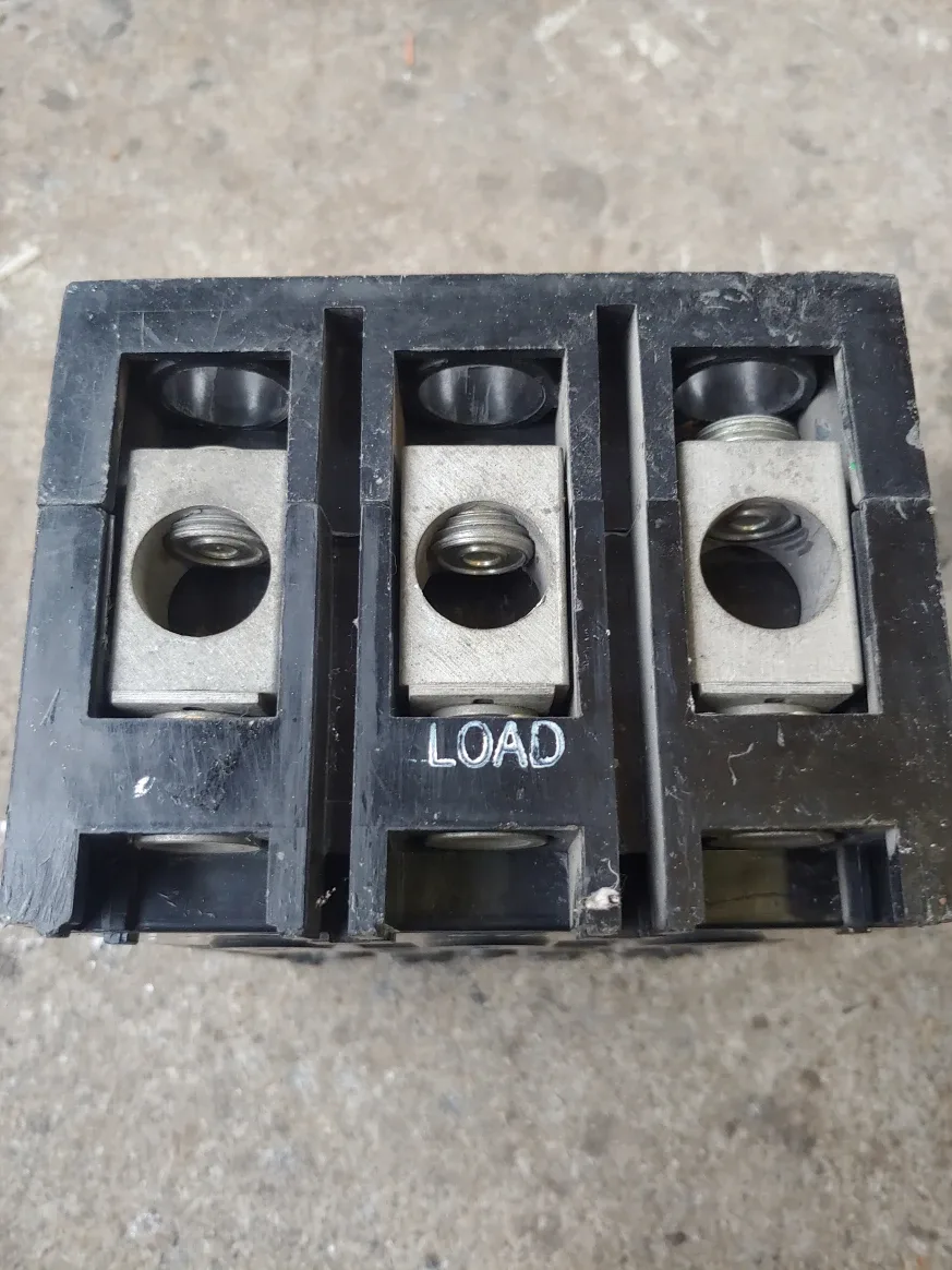 Westinghouse LB3400FS 3-Pole 400A VISABREAKER image indicator(3)