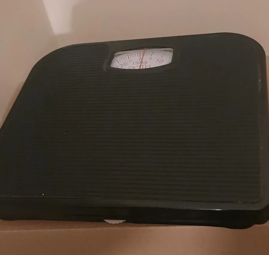 Analog Scale - Black