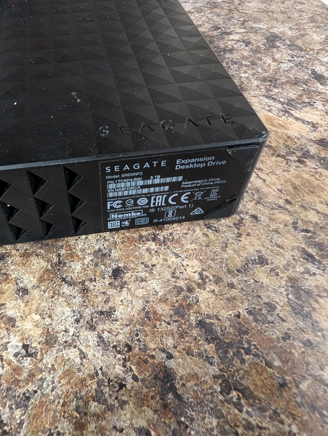 Seagate Expansion Desktop Drive 5TB, 2 of them - photo 3