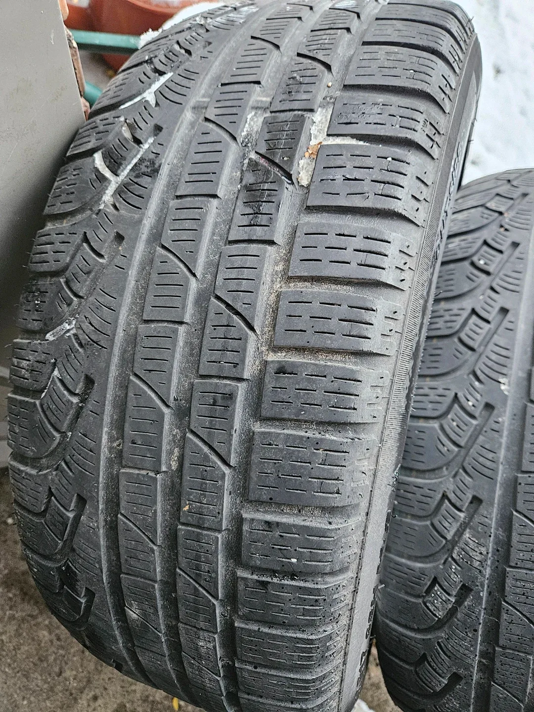 Pirelli Winter Tires and OEM Audi A4 rims. 225/50/17. 5 x 112 image indicator(4)