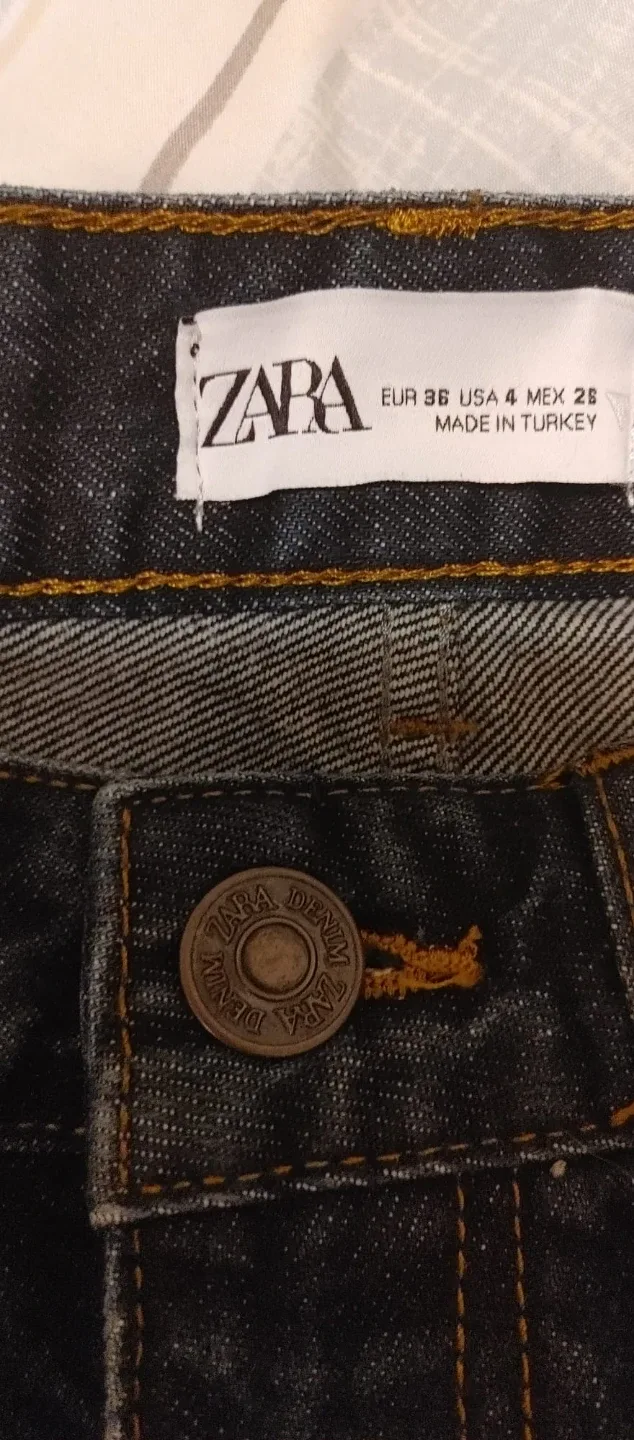 Zara Denim Jeans - Size 4 image indicator(2)