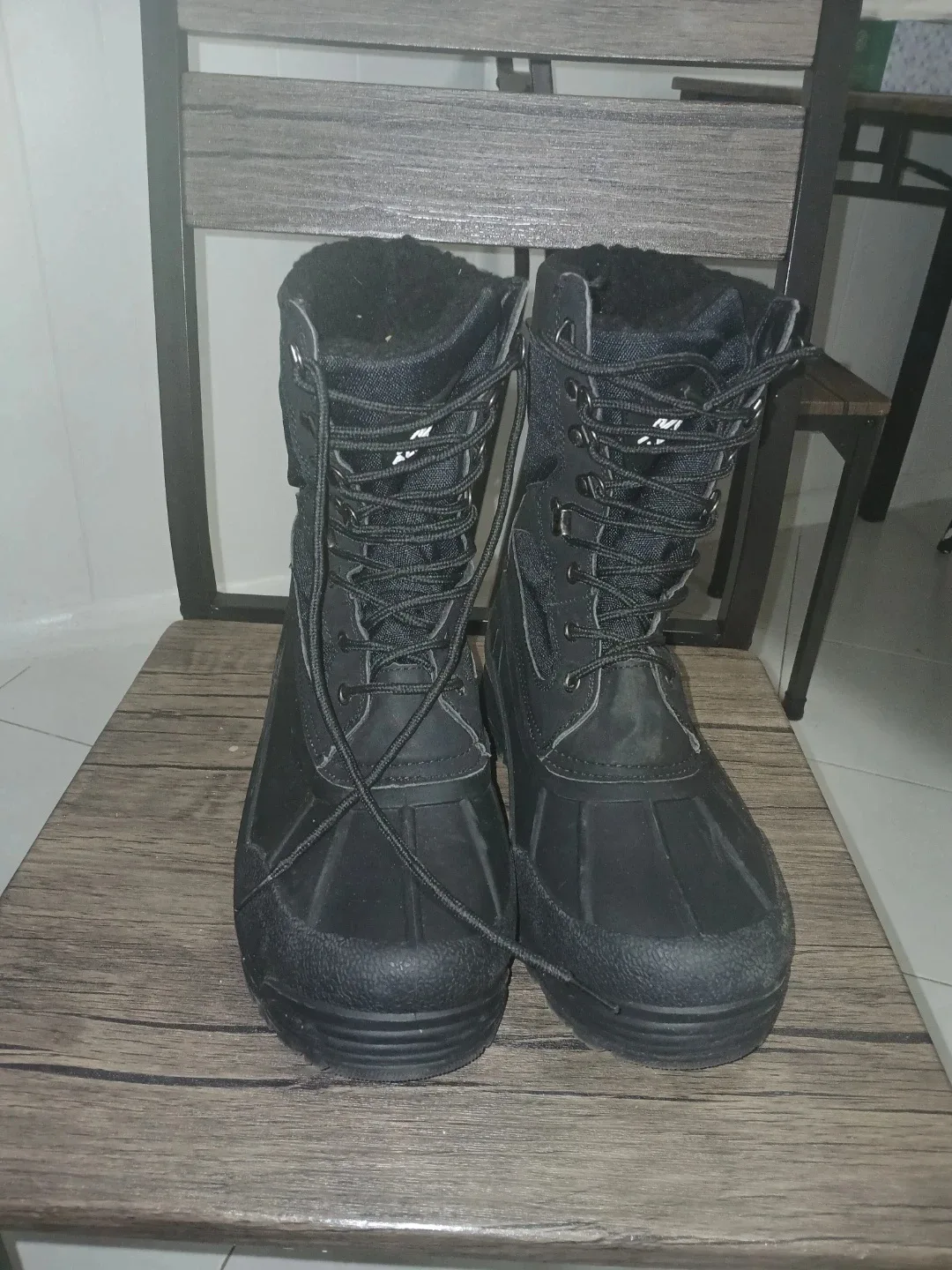 ALEADER Black Winter Snow Boots - US Size 8