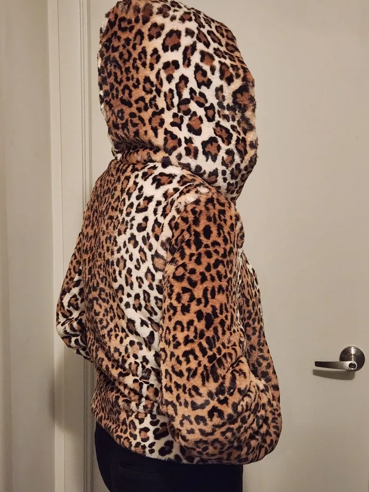 Italian Rinascimento Leopard Print Faux Fur Hooded Jacket image indicator(3)