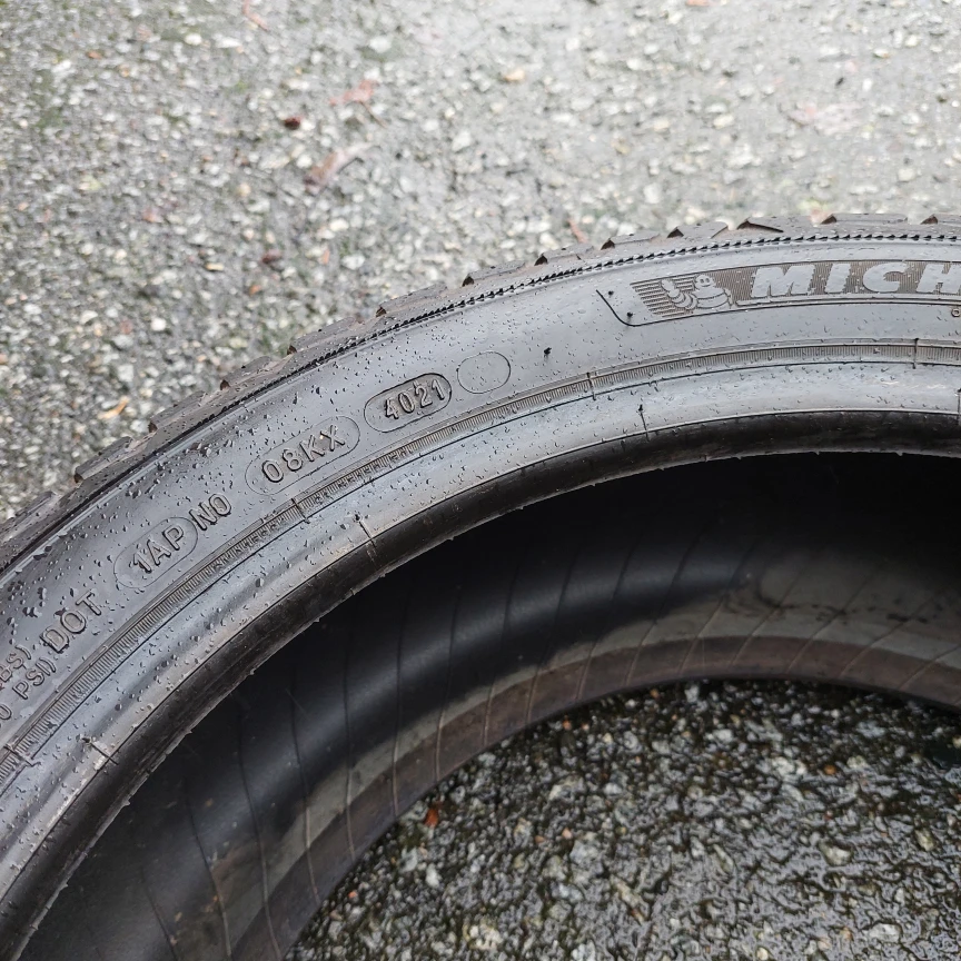 4x 215 45 17 Michelin Cross Climate 2 - photo 3