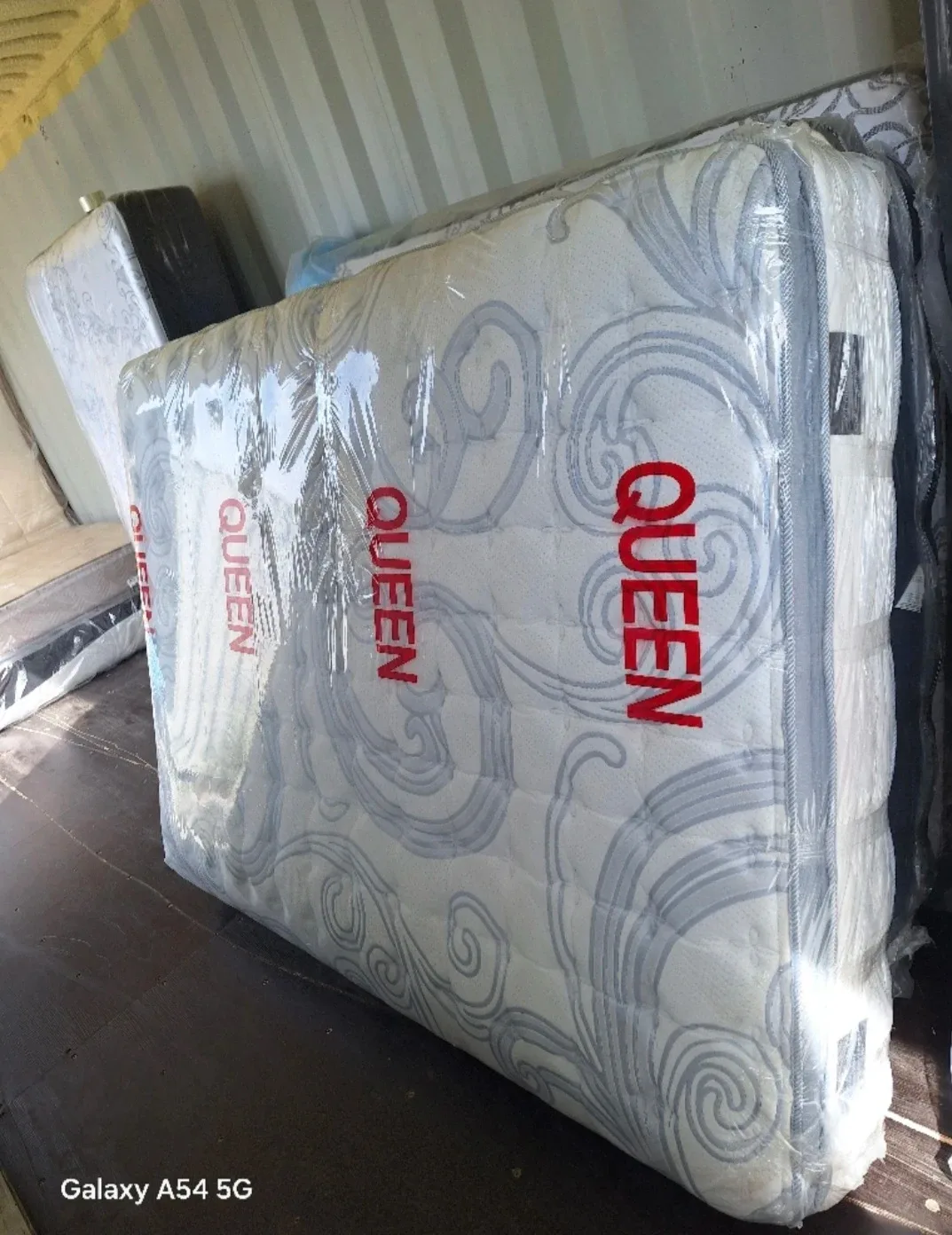 Queen mattress clearance sale! image indicator(4)