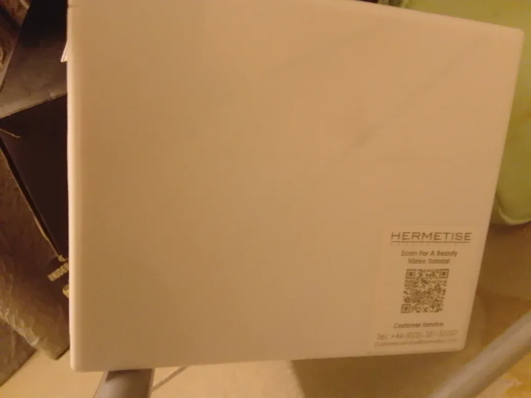 Hermetise Professional Yubari King Age Defying Serum image indicator(3)